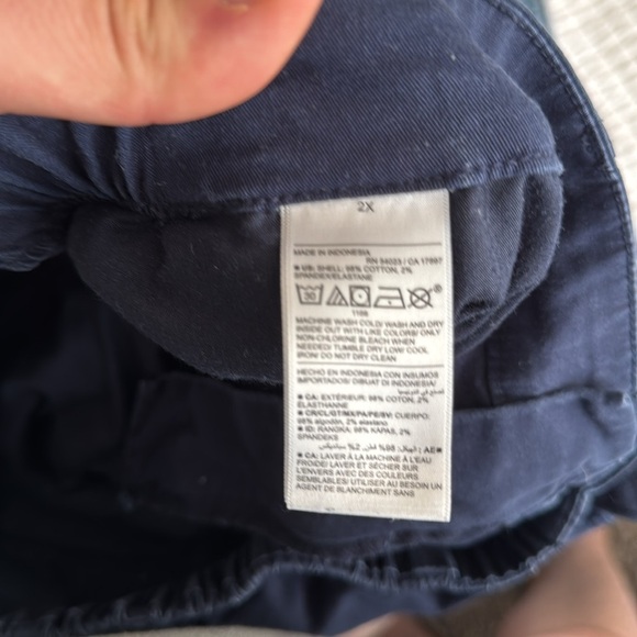 Old Navy Women’s Easy Chino Pants in Navy - Picture 7 of 8